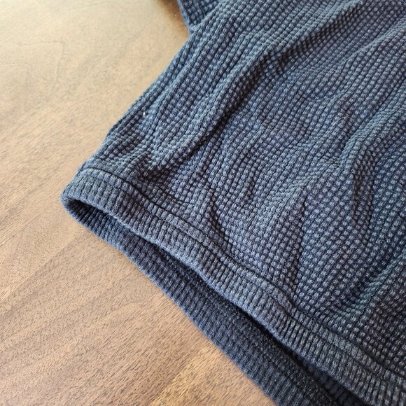 Stylish Navy Textured Crop Top - Picture 3 of 4